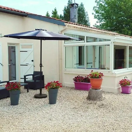 Gite L'Hirondelle Castelnau-de-Médoc Exterior foto